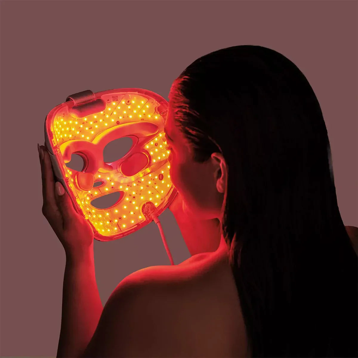 5 Benefits of Using an LED Facial Mask in Your Skincare Routine